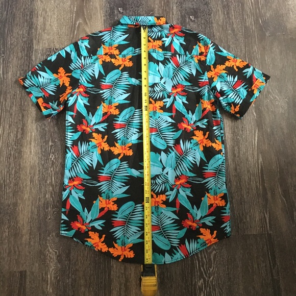 Hawaiian Coastal Shirt Size Medium Men’s - Picture 5 of 8